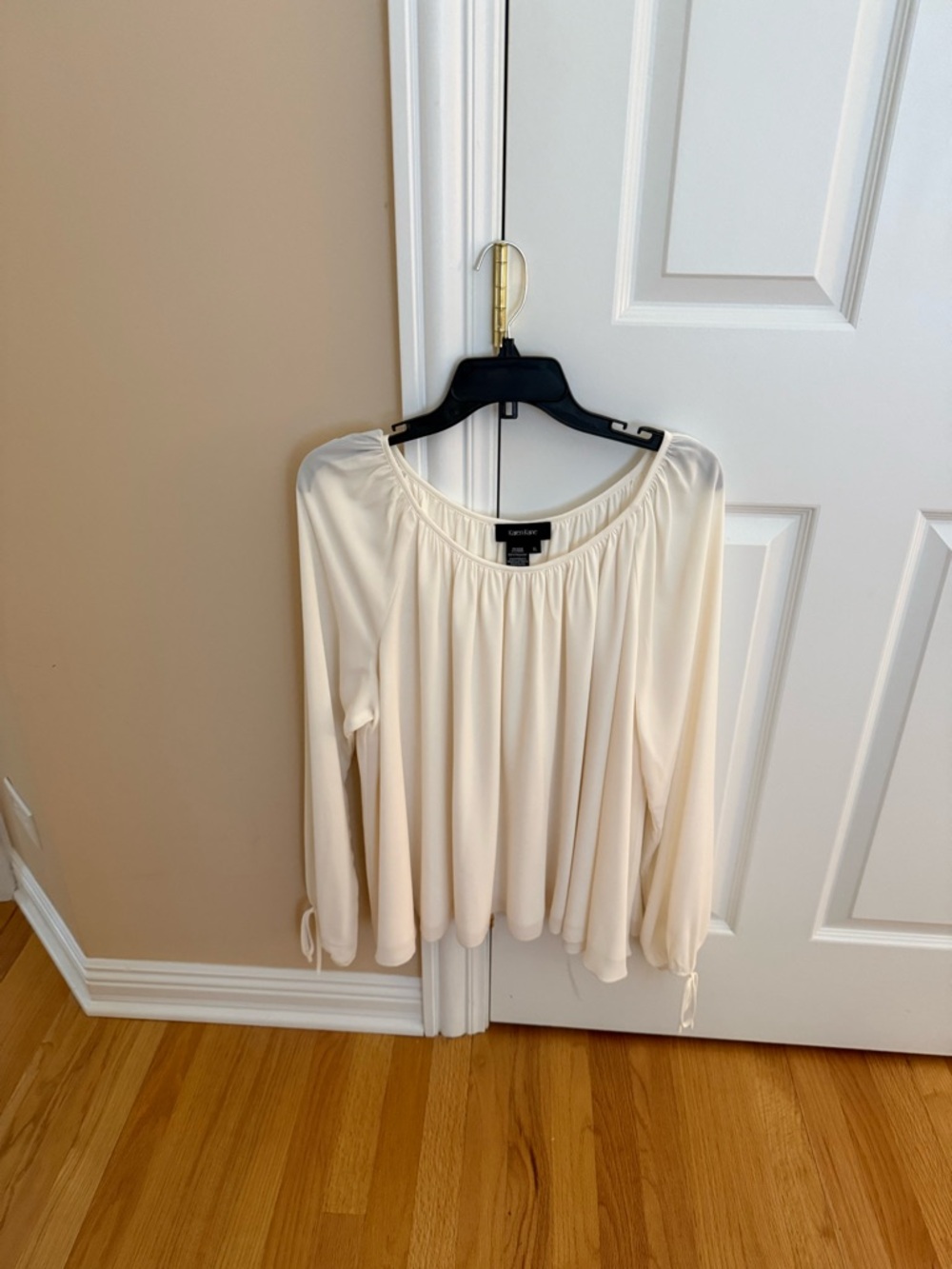 Karen Kane Cream Peasant-Style Long Sleeve Tunic
